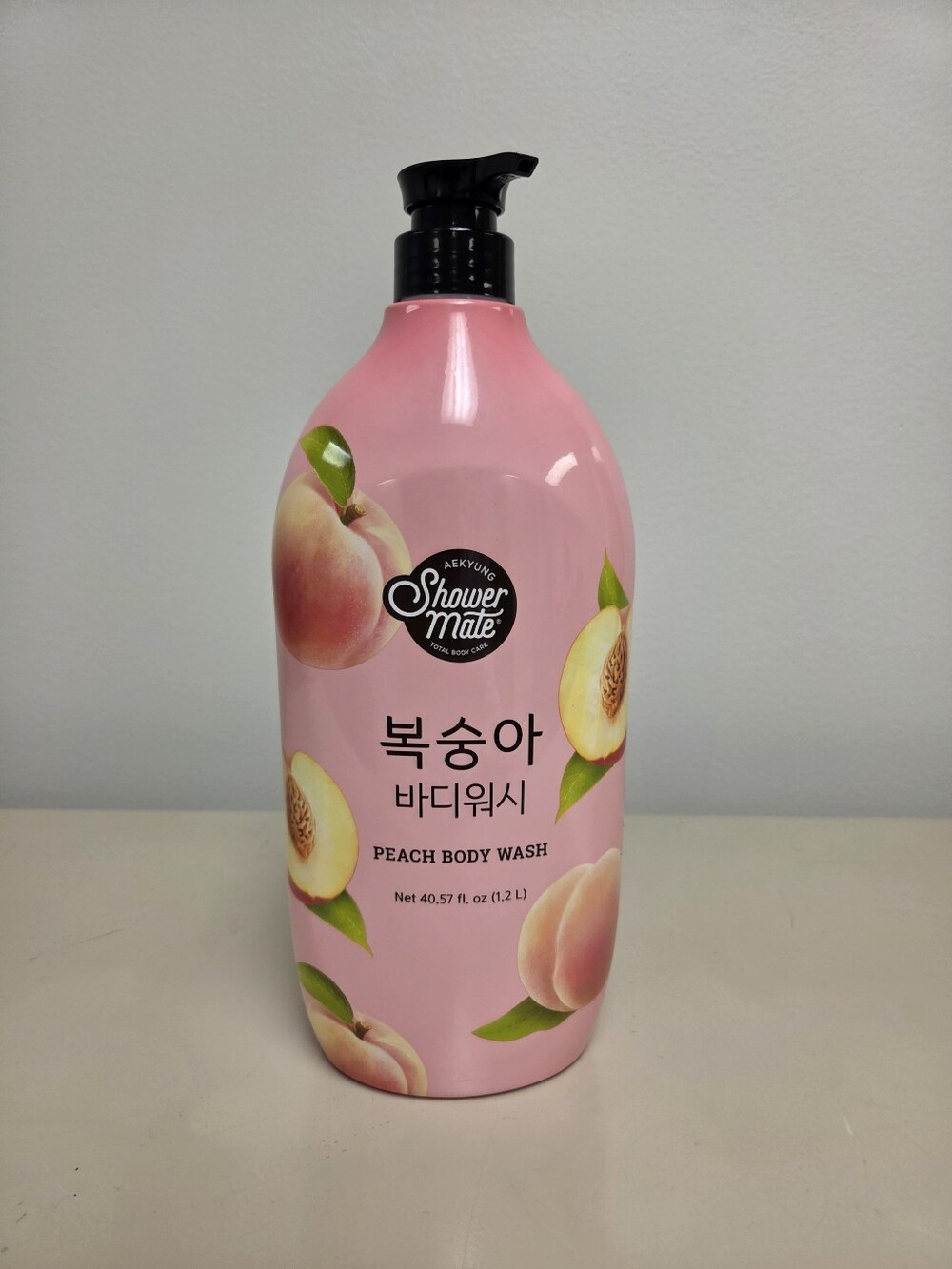 Showermate Peach Body Wash 40.57 Fl Oz - New